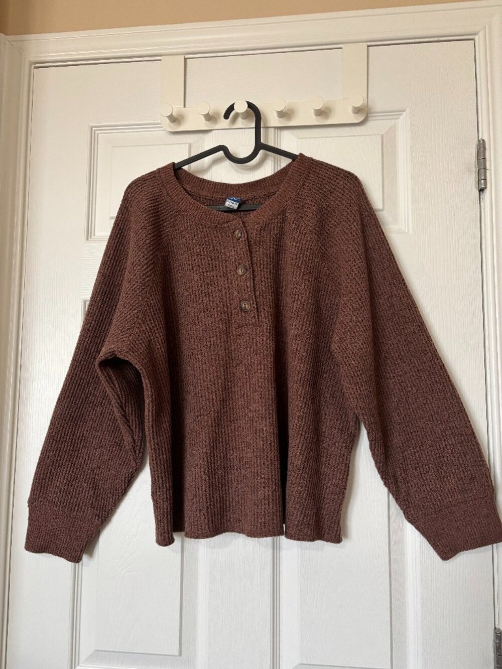 Old Navy // Brown Henley Sweater (Size XL Petite)